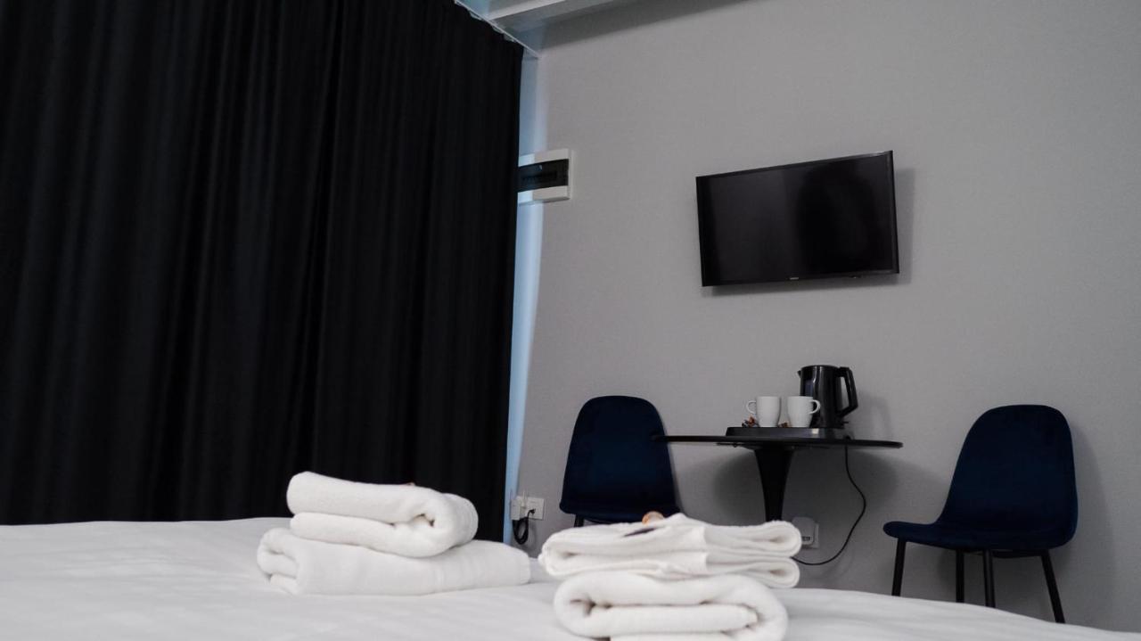 Villa Wild Rooms Jiet Εξωτερικό φωτογραφία