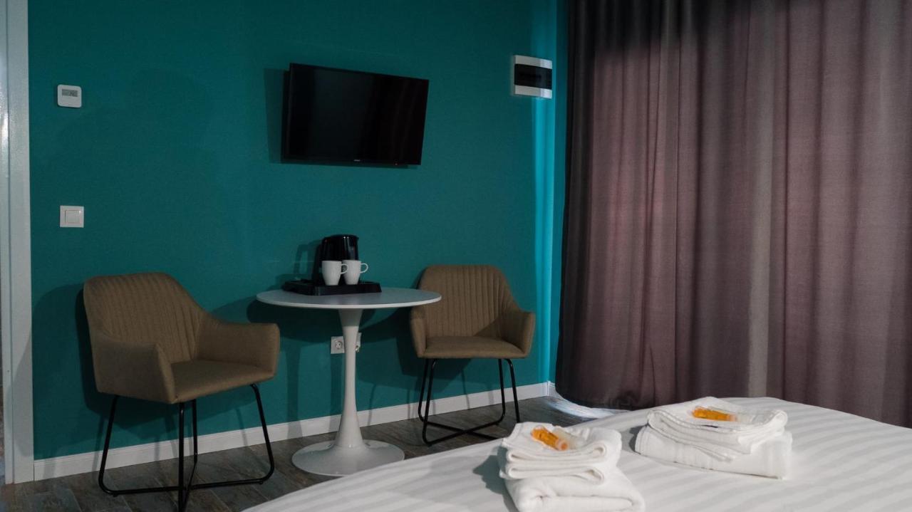 Villa Wild Rooms Jiet Εξωτερικό φωτογραφία